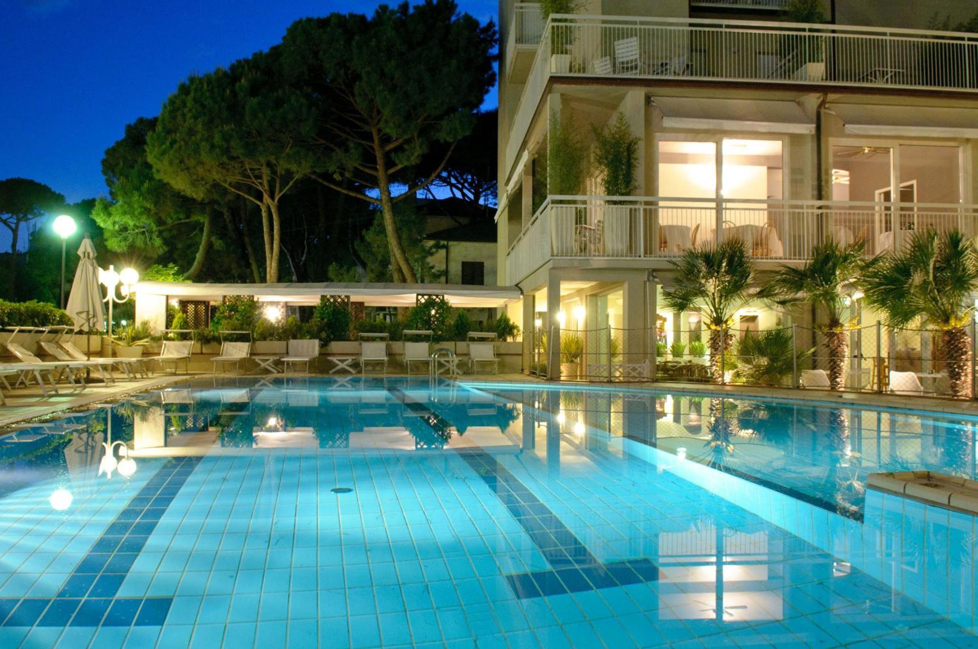 Hotel Trionfal Milano Marittima Eksteriør bilde