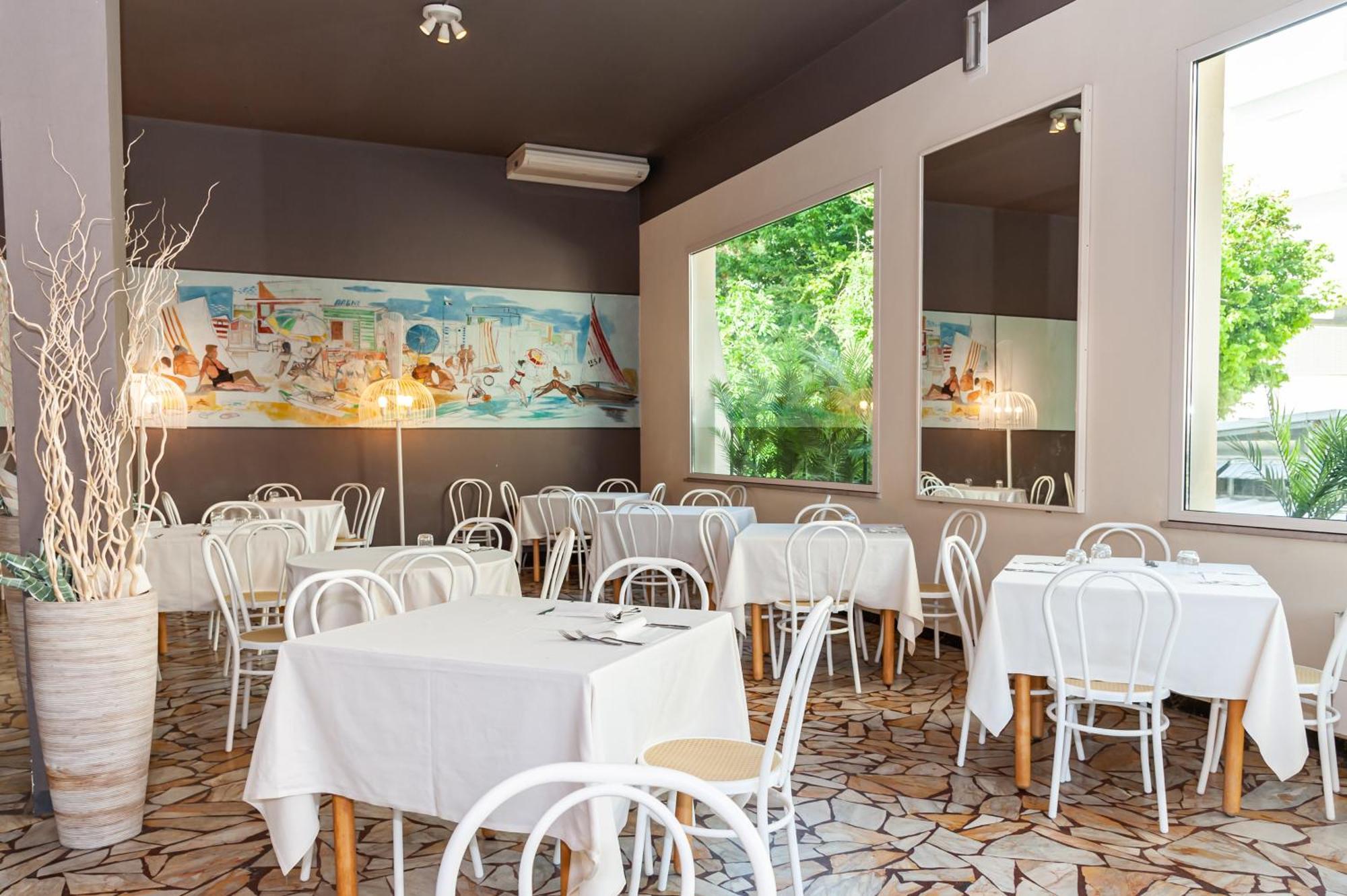 Hotel Trionfal Milano Marittima Eksteriør bilde